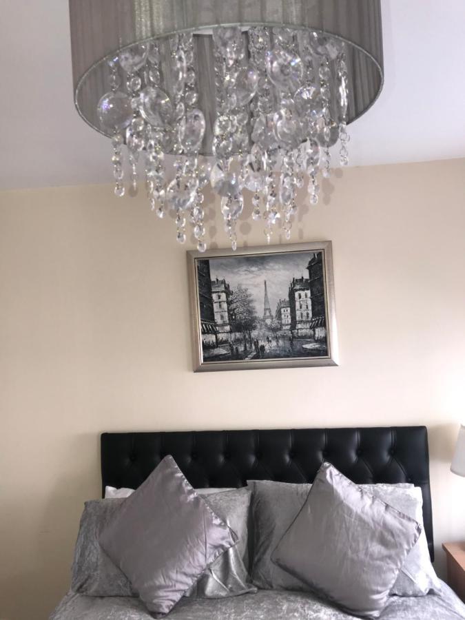 Trinity Apartments Four 1-Bedroom Apts Waterford City Centre Eksteriør billede