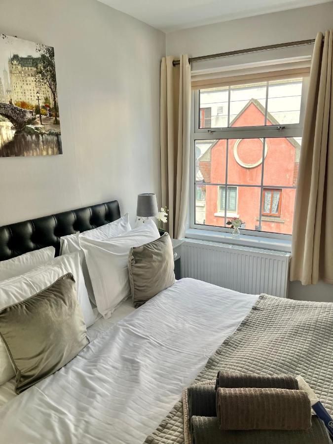 Trinity Apartments Four 1-Bedroom Apts Waterford City Centre Eksteriør billede