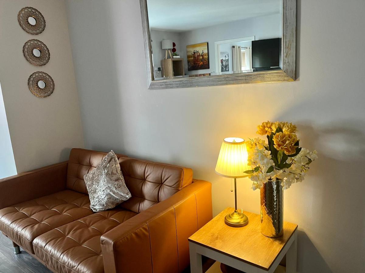 Trinity Apartments Four 1-Bedroom Apts Waterford City Centre Eksteriør billede