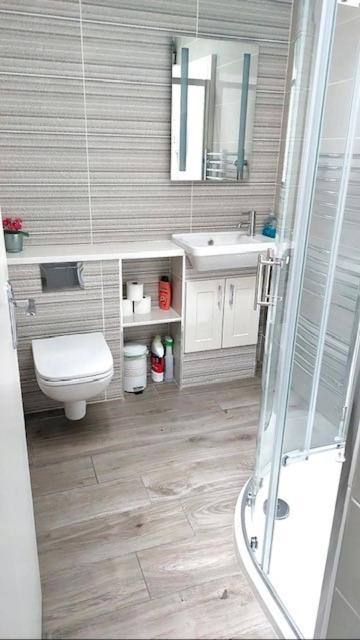 Trinity Apartments Four 1-Bedroom Apts Waterford City Centre Eksteriør billede